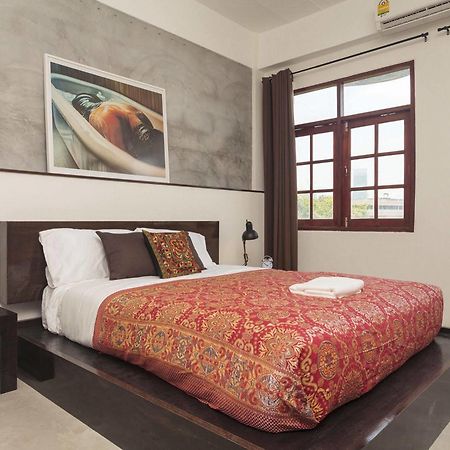 Kama Bangkok Bed & Breakfast Екстериор снимка