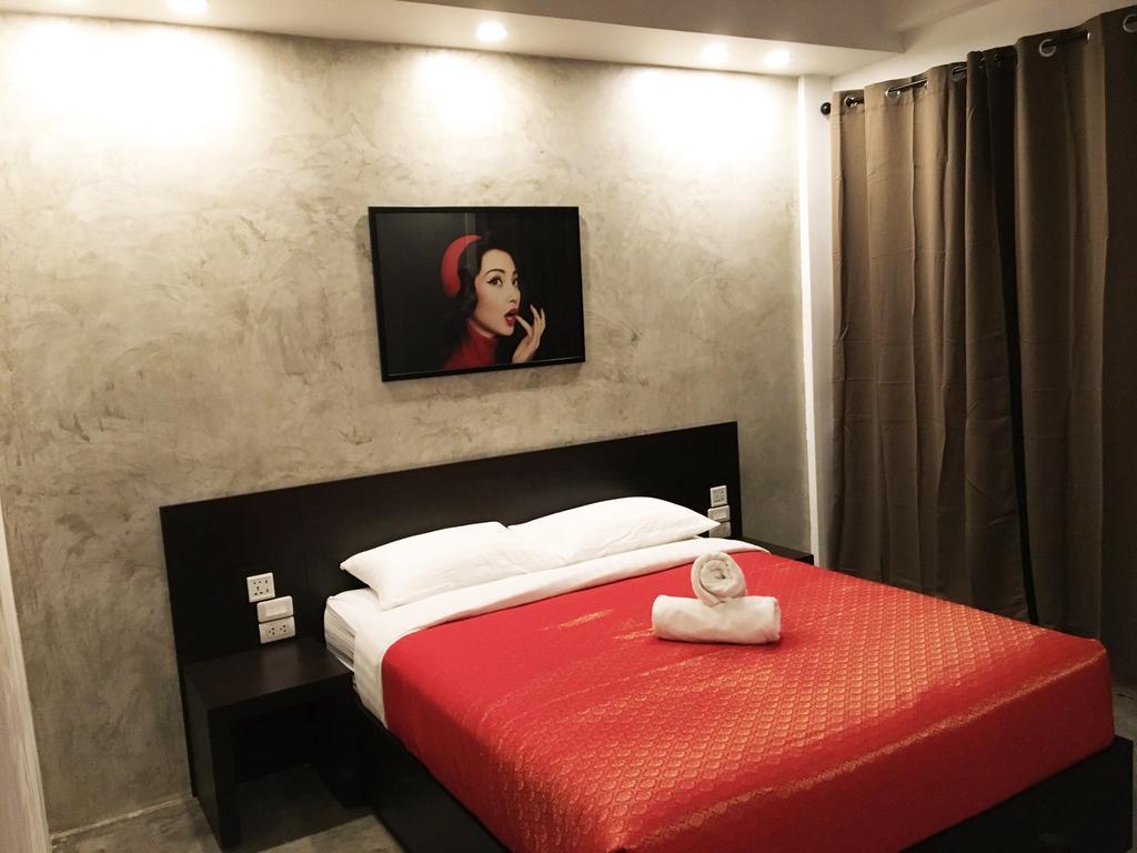 Kama Bangkok Bed & Breakfast Екстериор снимка