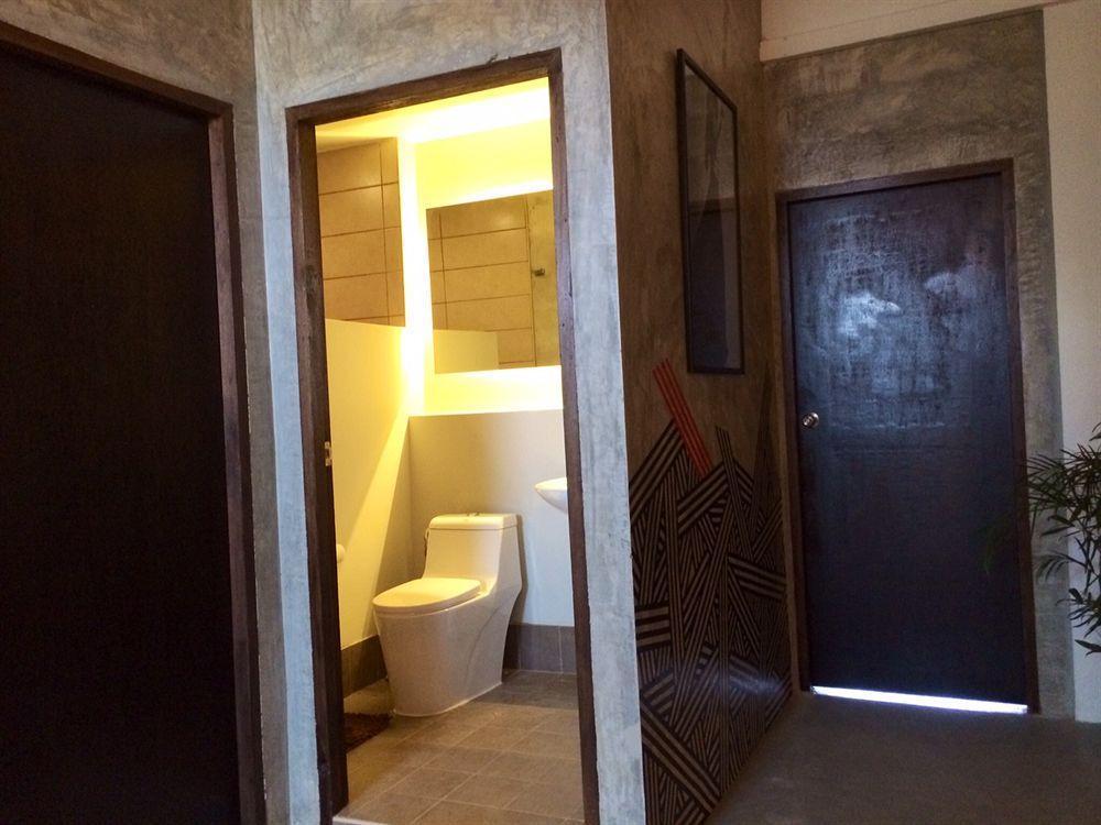 Kama Bangkok Bed & Breakfast Екстериор снимка