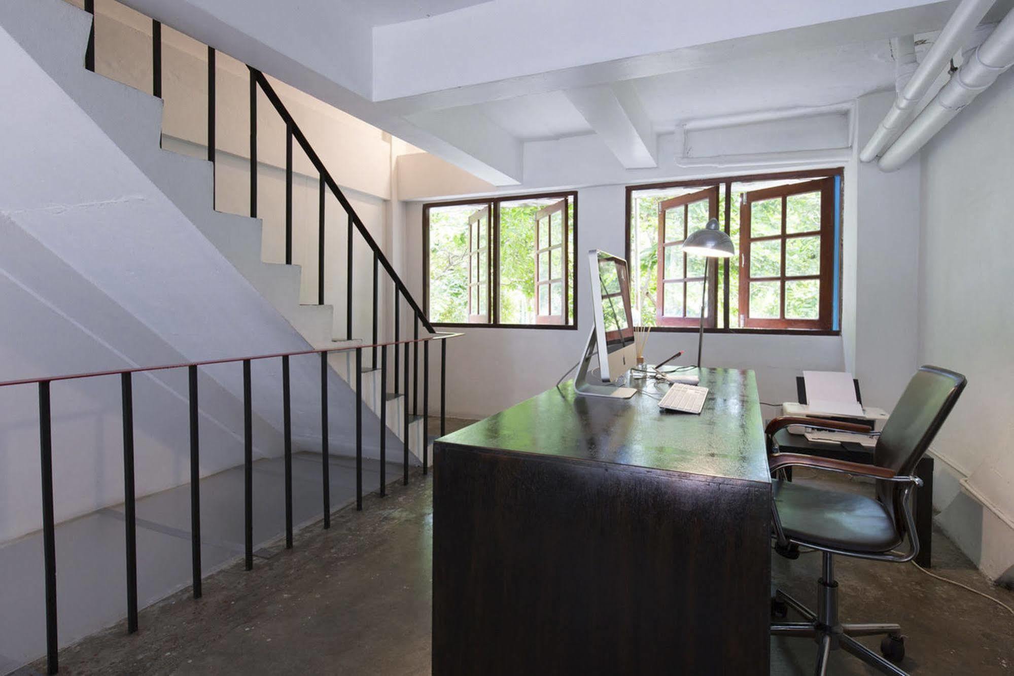 Kama Bangkok Bed & Breakfast Екстериор снимка