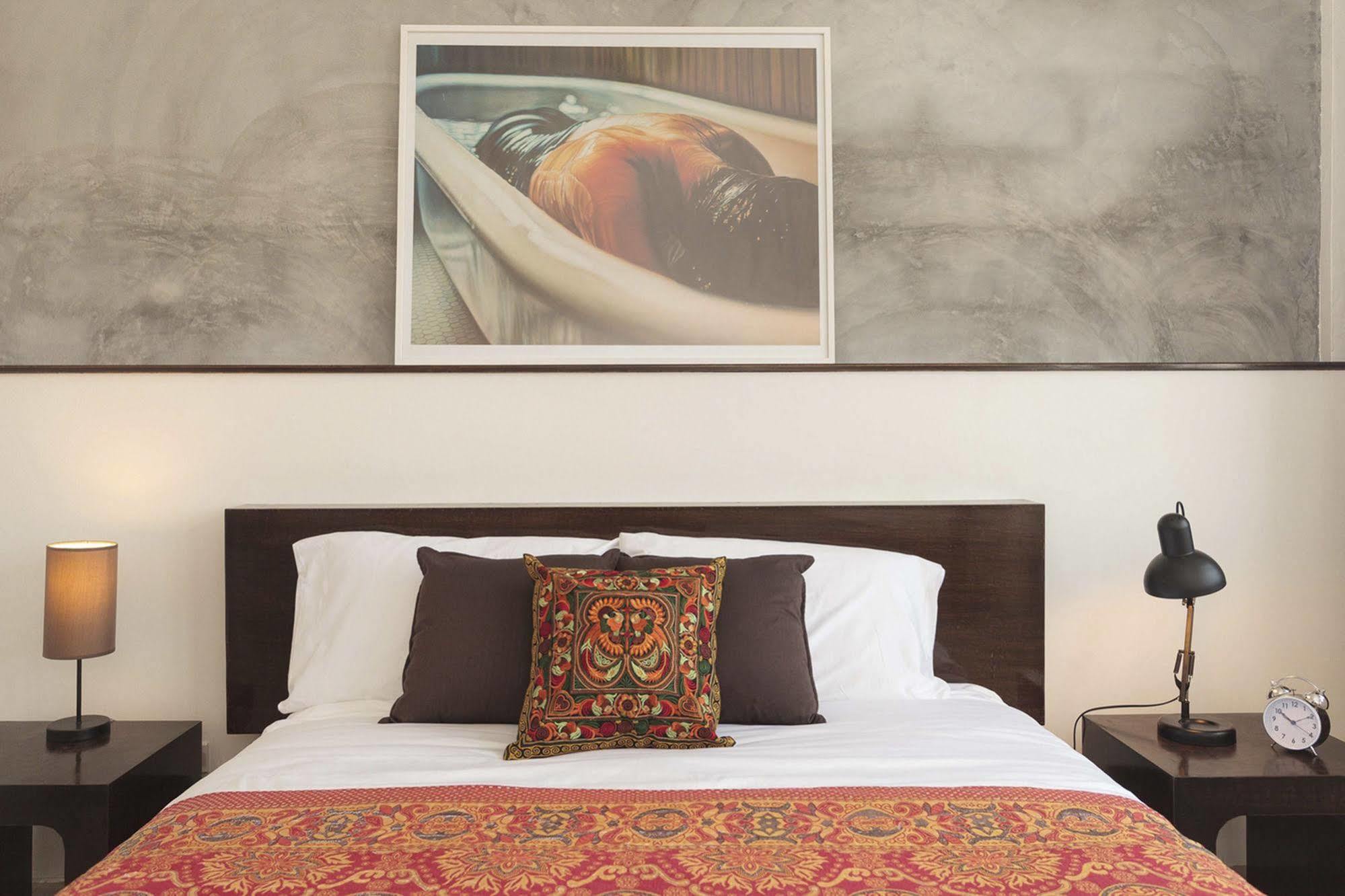Kama Bangkok Bed & Breakfast Екстериор снимка